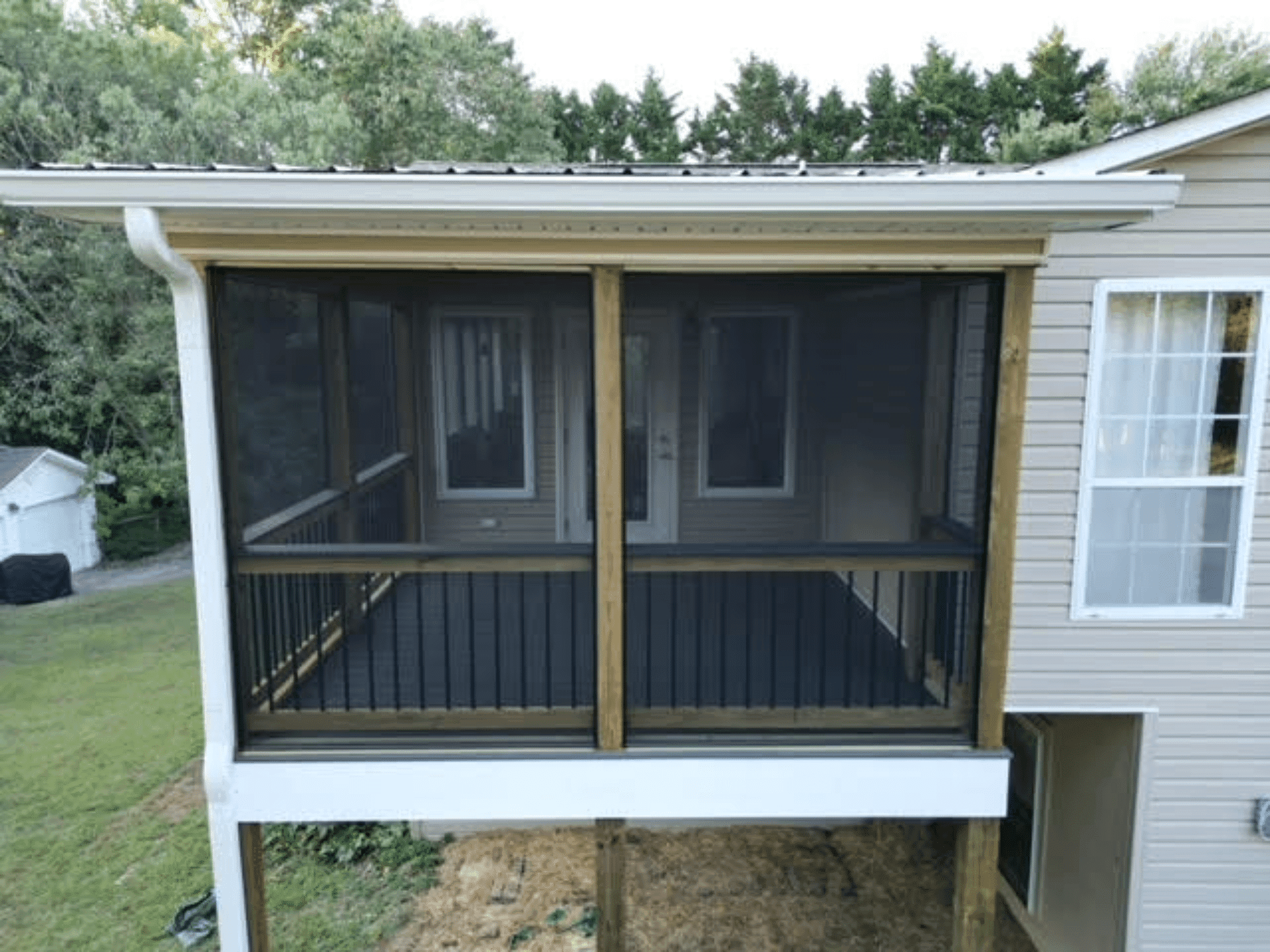 Screened porch built by Arellano Construction in Chattanooga
